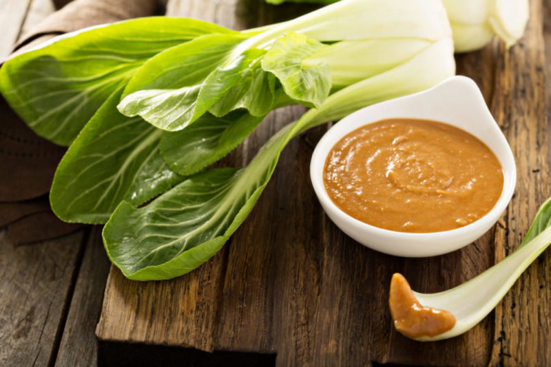 Baby bok choy with peanut spicy sauce